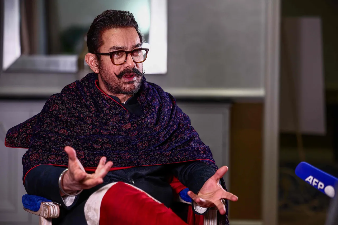 Bollywood Star Aamir Khan Runs in Mumbai Marathon, Praises City’s Energy